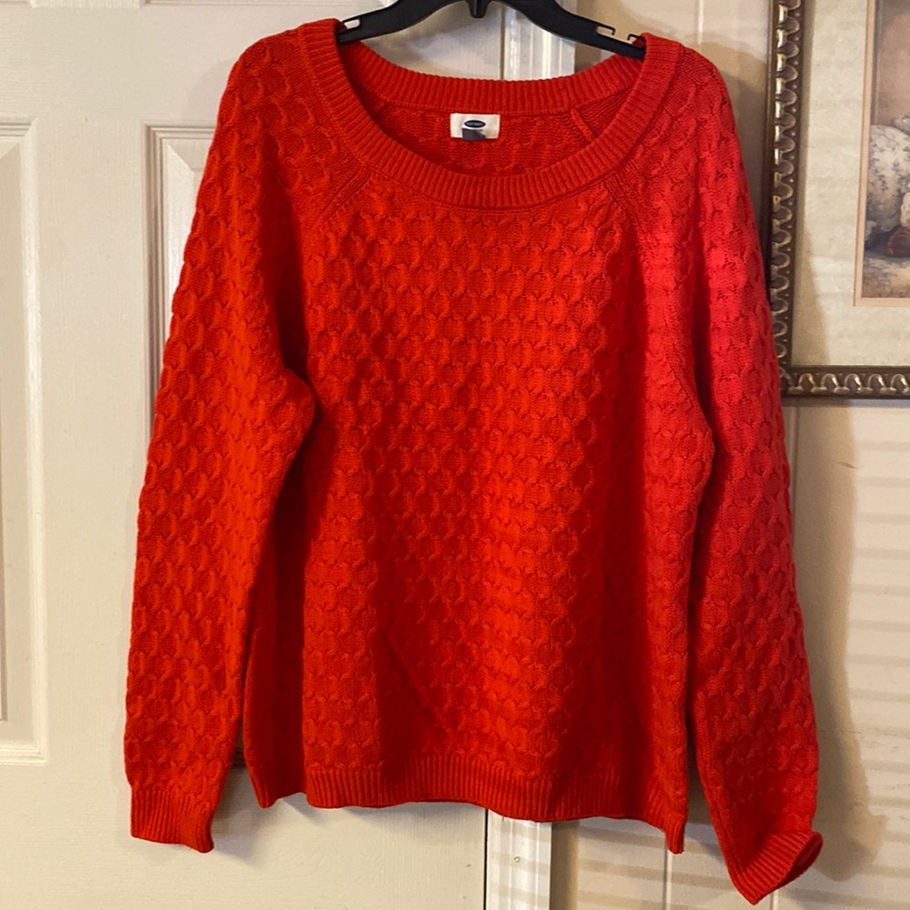 Women Red sweater. Old Navy Size XXL. Used Good Condition